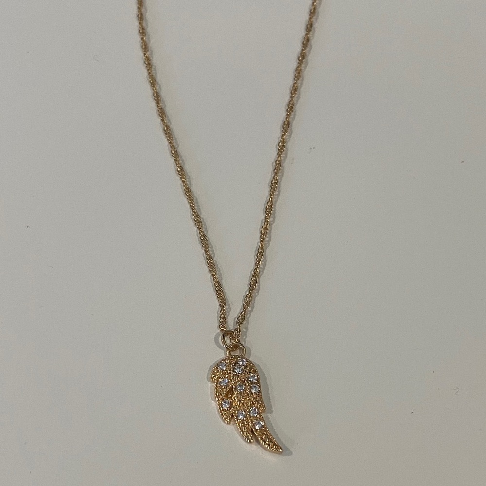 NWOT Frasier Sterling angel wing necklace